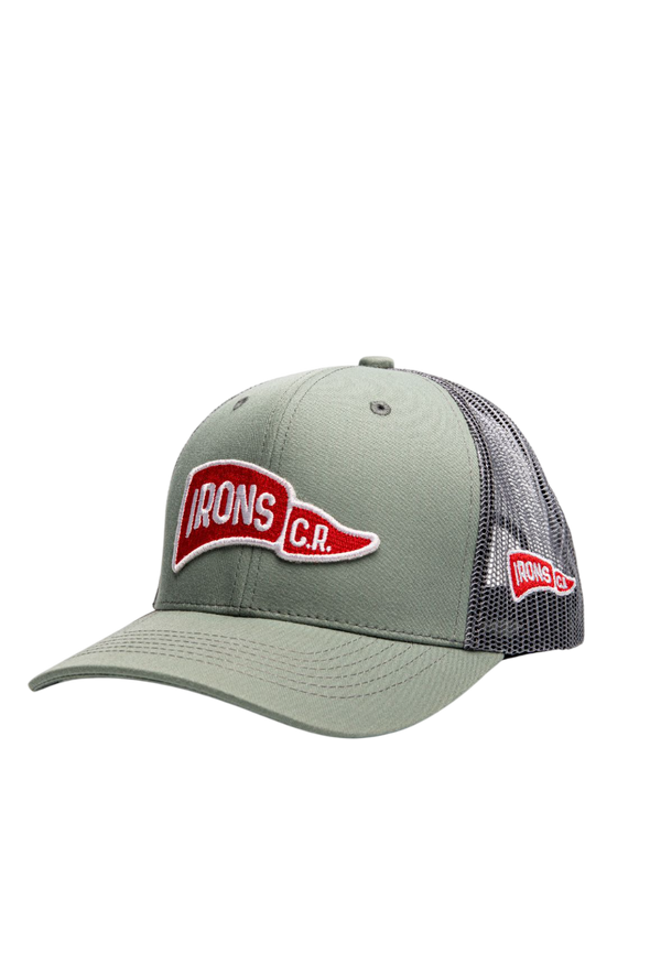 Gorra Irons Cafe Racer Trucker Bandera