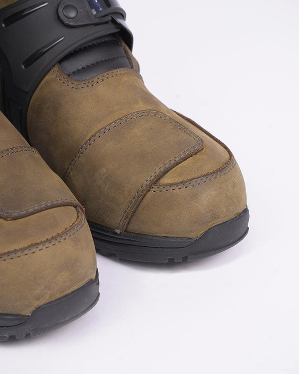 Botas By City Off Road Brown