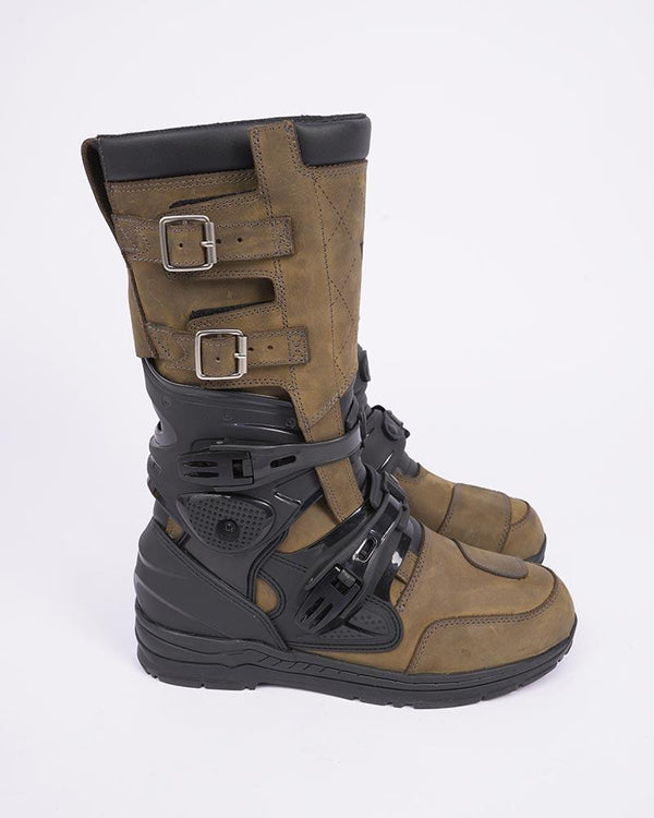 Botas By City Off Road Brown