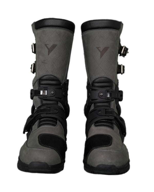 Botas By City Off Road Grey
