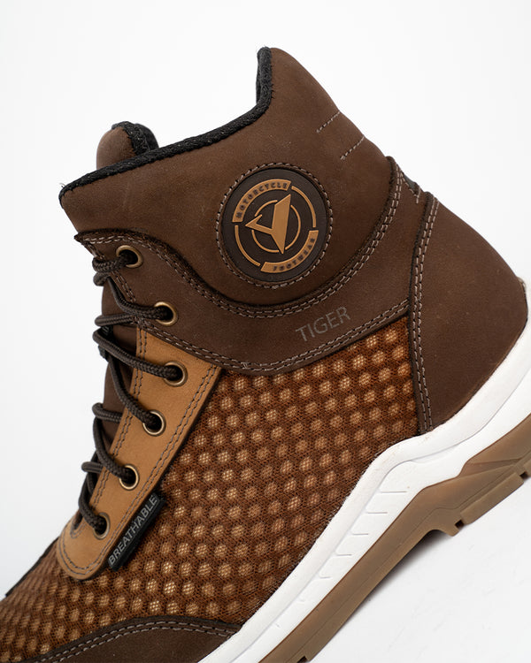 Botas By City Tiger Brown