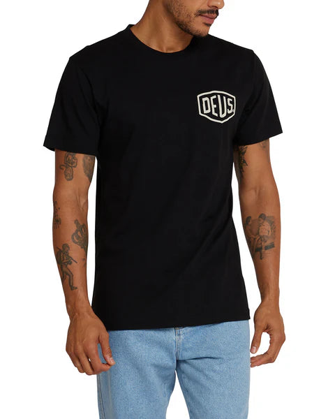 Camiseta Deus Ex Machina Milano Adress