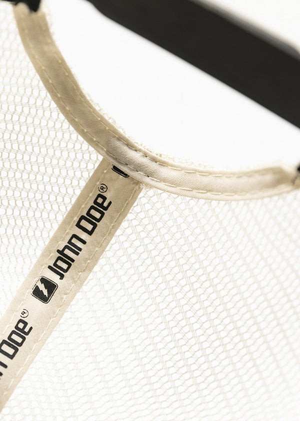 Gorra John Doe Trucker Black and White